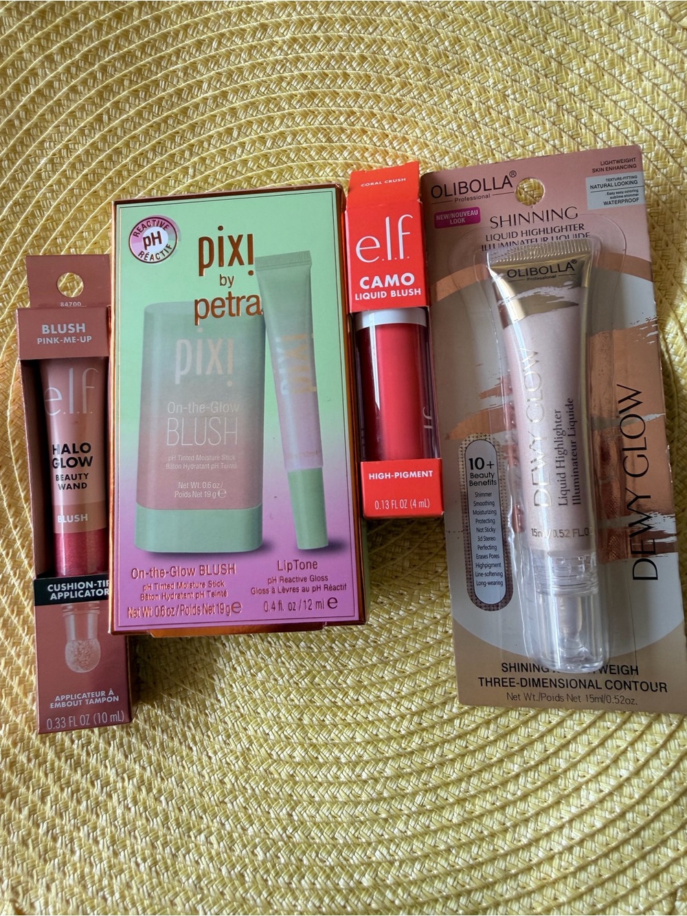 e.l.f. & PIXI Blush and Highlighter Set in Pink and Champagne